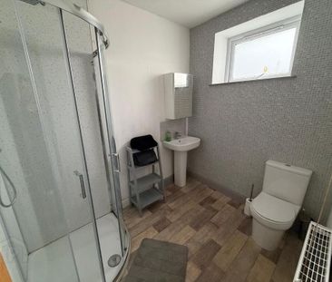 1 75 Eglinton Street, Portrush, BT56 8DZ - Photo 6