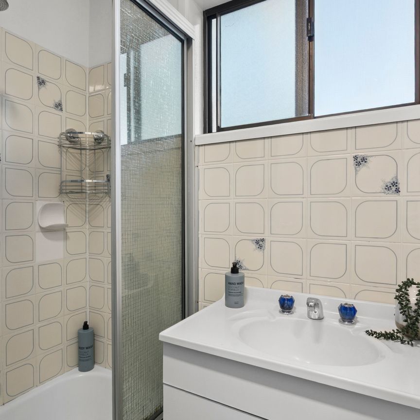 8 Welsh Place, Chifley ACT 2606 - House For Rent | Domain - Photo 1