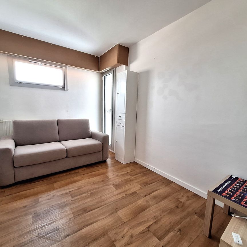 Location Appartement 3 pièces 91m² LES SABLES D’OLONNE 85340 - Photo 1