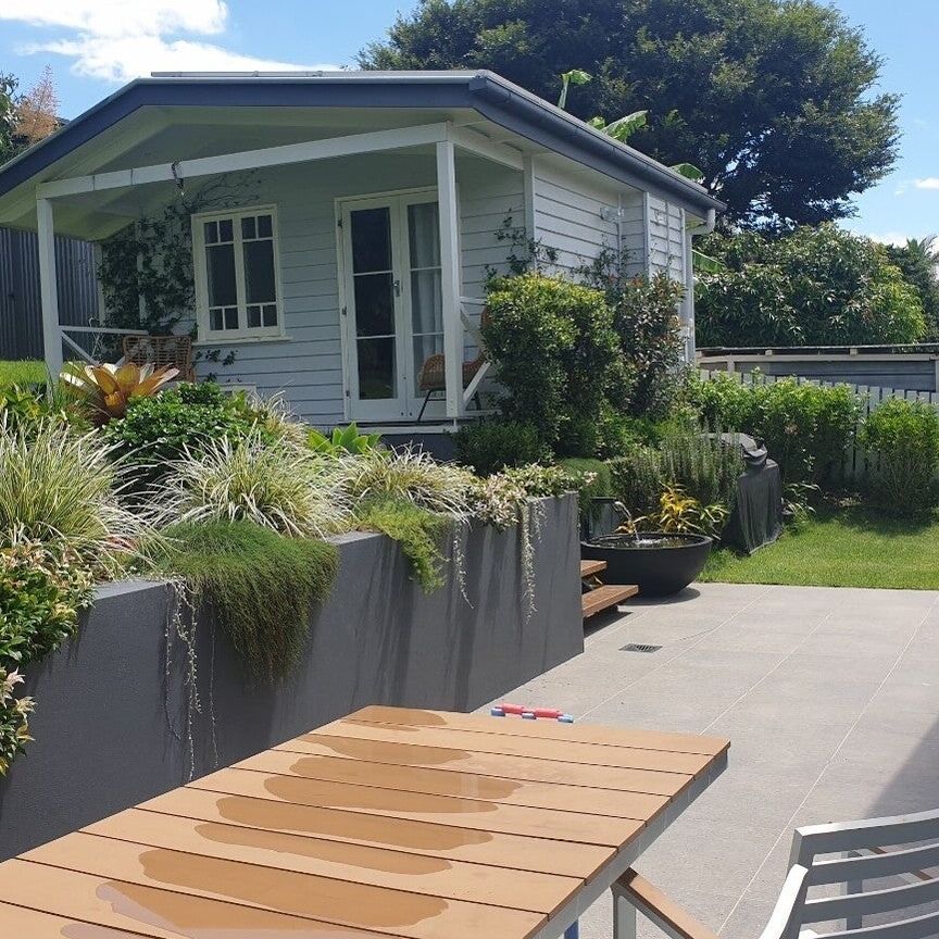 Holland Park - Photo 1