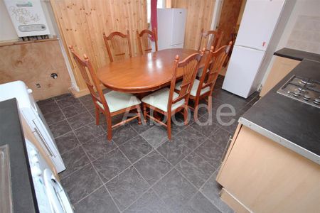 7 bedroom house to rent - Photo 3