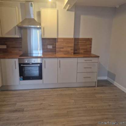 1 bedroom property to rent in Ashton Under Lyne - Photo 3