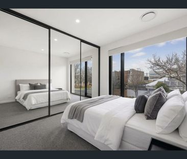Stylish Brompton Living | Townhouse in Adelaide's Trendy Inner-West - Photo 5