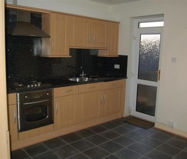 3 bedroom house to rent - Photo 2