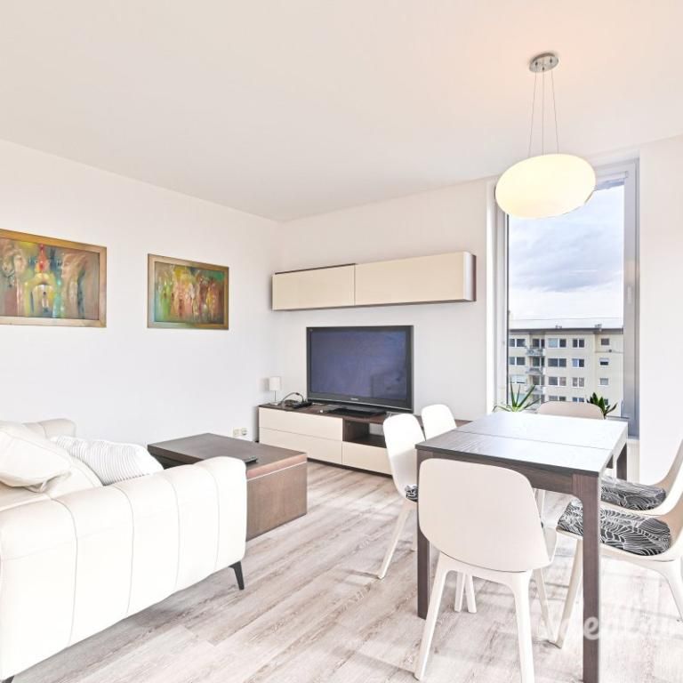 Pronájem bytu 3+kk 118 m2 - Fotografie 1