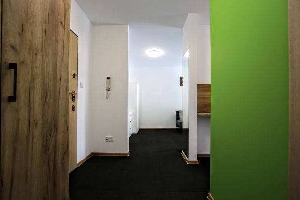 z ogródkiem/tarasem, komórką lok. - Photo 1