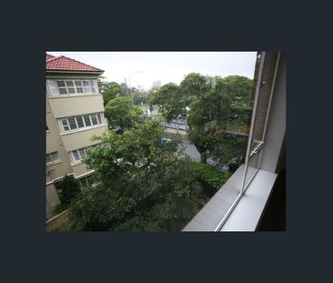 EXUDING ART DECO APPEAL WITH CONTEMPORARY FLAIR - Photo 4