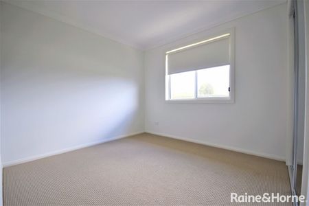 Stylish 4-Bedroom Home Designed for Comfort & Convenience - Photo 5