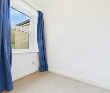 Terraced House to rent on - Photo 4
