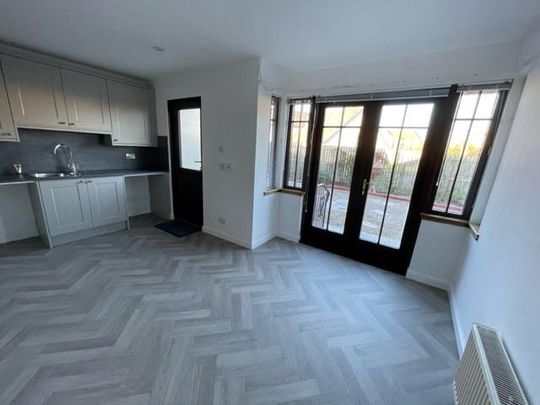 3 bedroom bungalow to rent - Photo 1