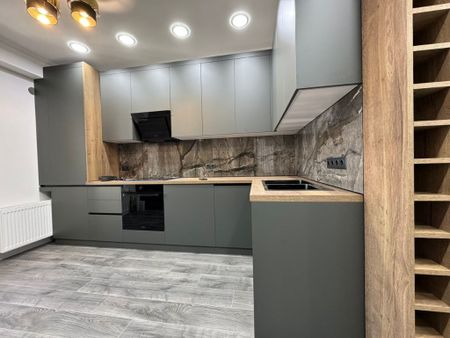 Apartament cu 2 camere in zona Centrala - Fotografie 4