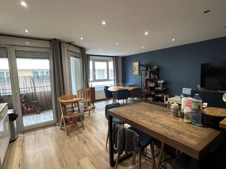 Location Appartement 4 pièces 81 m2 à Villeurbanne - Photo 3