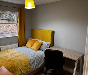 6 Bed Student Accommodation - Photo 4