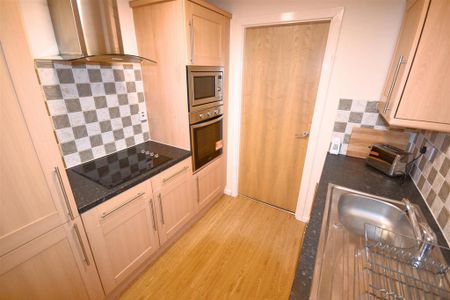 2 bedroom apartment to rent - Photo 3