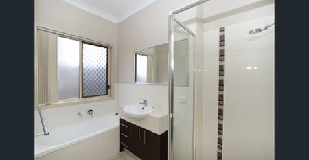 Your Dream Home Awaits: 3-Bed Rental with Open Living & Patio! - Photo 5