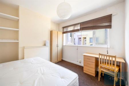 4 bedroom house share to rent - Photo 2