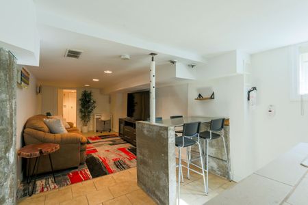 For Lease - 70 Carlaw Avenue Unit# Bsmt, Toronto, Ontario - Photo 4