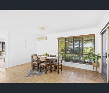 11 Acorn Crescent, Flinders View, Qld 4305 - Photo 2