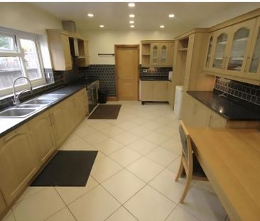 5 bedroom terraced house to rent - Photo 4