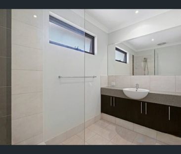 81 Mcmillan Street, Victoria Park, WA 6100 - Photo 3