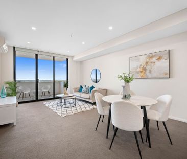 Modern Apartment in Prime Location with Breathtaking Views - Photo 1