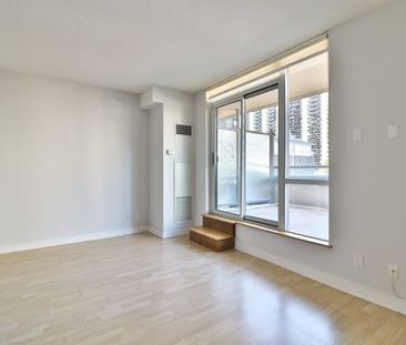 Bachelor Open Concept - Photo 6