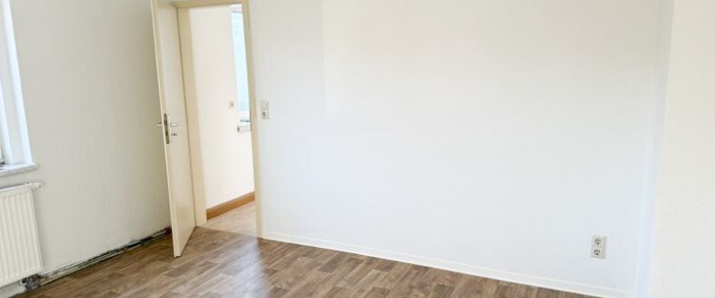 Moderne 2-Raum-Wohnung im 1. Obergeschoss auf der Haldenstraße in Annaberg!! - Foto 1