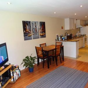 1BR WALKOUT BSMT APT, SEP ENTRANCE, PET FRIENDLY - Photo 2