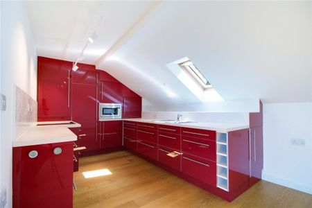 5 bedroom detached house to rent - Photo 5