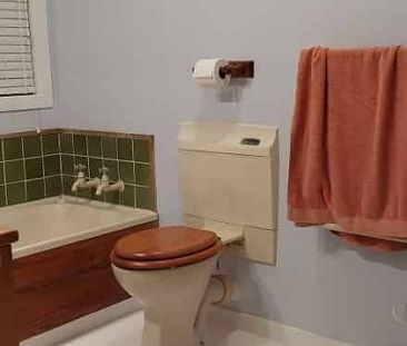 Highbury, 3 bedrooms - Photo 5