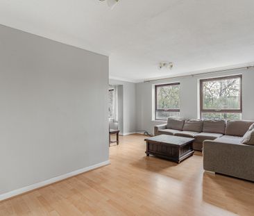 Smith Close, London, SE16 - Photo 1