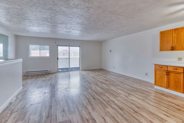 For Lease - 675 6th Street Unit# 7, Owen Sound, Ontario - Photo 1