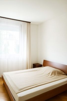 Aladár utca - Fotó 1