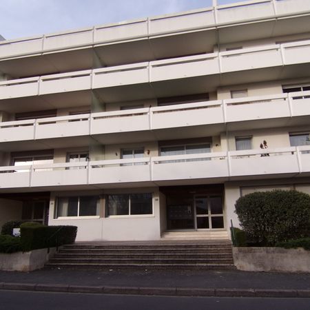 Location Appartement 1 pièce 26m² ANGERS 49000 - Photo 4