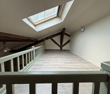 Location Appartement 1 pièce 24m² BOURG EN BRESSE 01000 - Photo 2