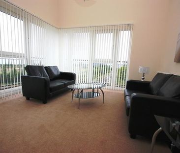 3 bedroom flat to rent - Photo 1