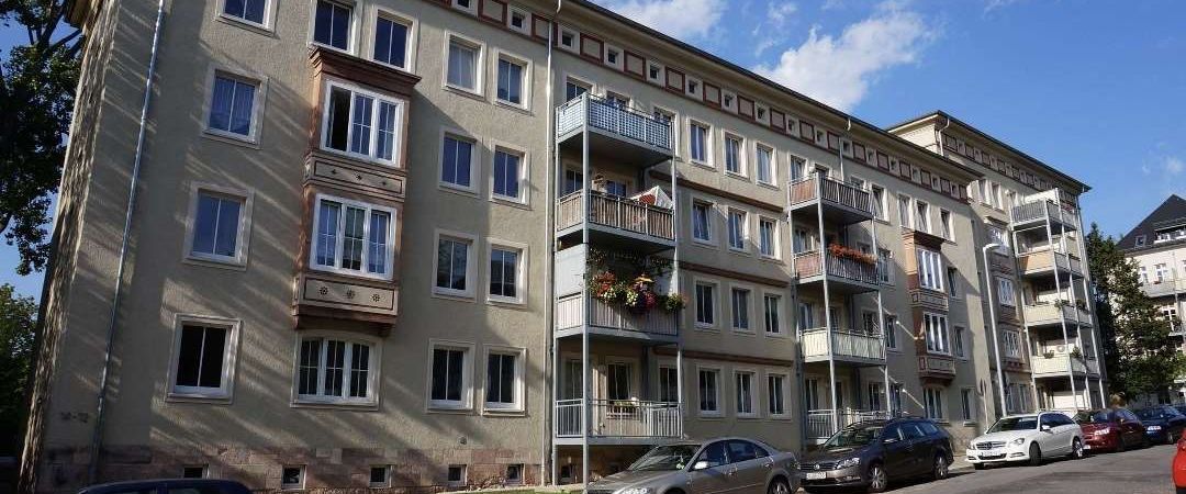 Frei ab 1.5.25. ! 2.OG mit Laminat, Balkon und Wanne - City-NAH - Foto 1