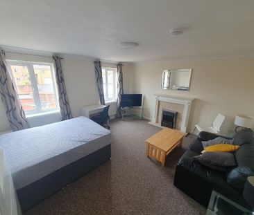 Filton Avenue, Horfield, Bristol - Photo 2