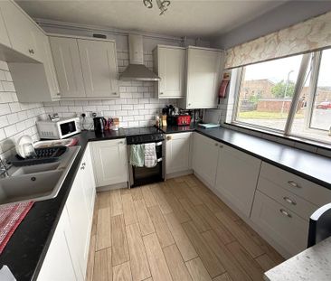 3 bedroom terraced house to rent - Photo 2