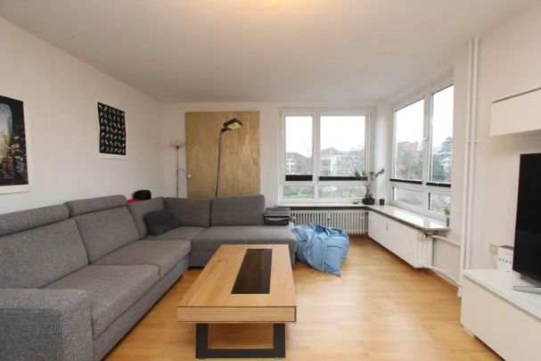 Großzügig geschnittene 2-Zimmer-Wohnung in Kassels Zentrum mit Blick ins Grüne - Photo 1