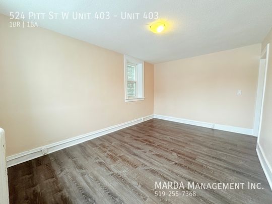 COZY 1BED/1BATH APARTMENT DOWNTOWN WINDSOR + HYDRO - Photo 1