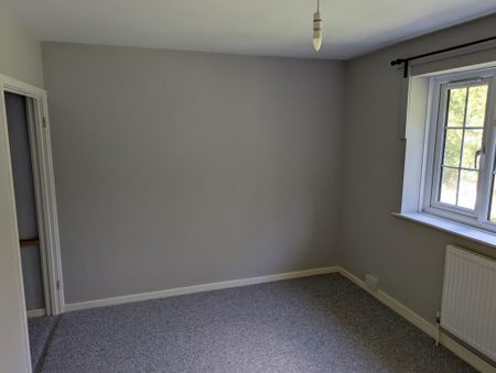 3 bedroom detached house to rent - Photo 3