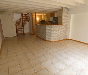 Location Appartement 3 pièces 71m² - Photo 5