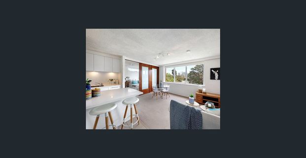 FANTASTIC ONE BEDROOM APARTMENT IN A SOUGHT AFTER LOCATION - Photo 1