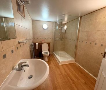 3 bedroom terraced house to rent - Photo 6