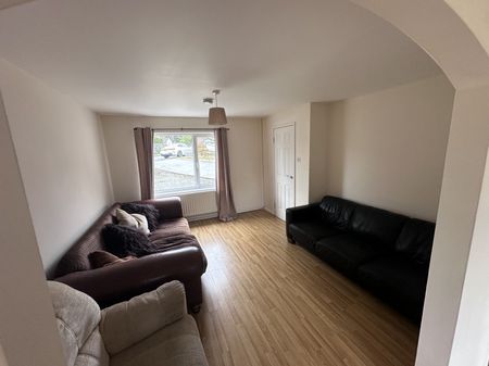 Little Oaks, Penryn - Photo 3