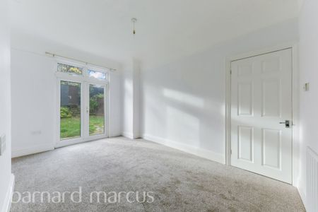 Links Road - Photo 2