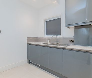 Room in a Shared House, Western Road, BN3 - Photo 1