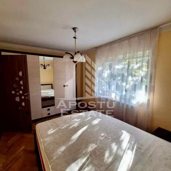 Apartament cu 2 camere, centrala proprie, zona Complex St... - Photo 1