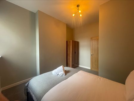 Whitchurch Road, Heath - Photo 3